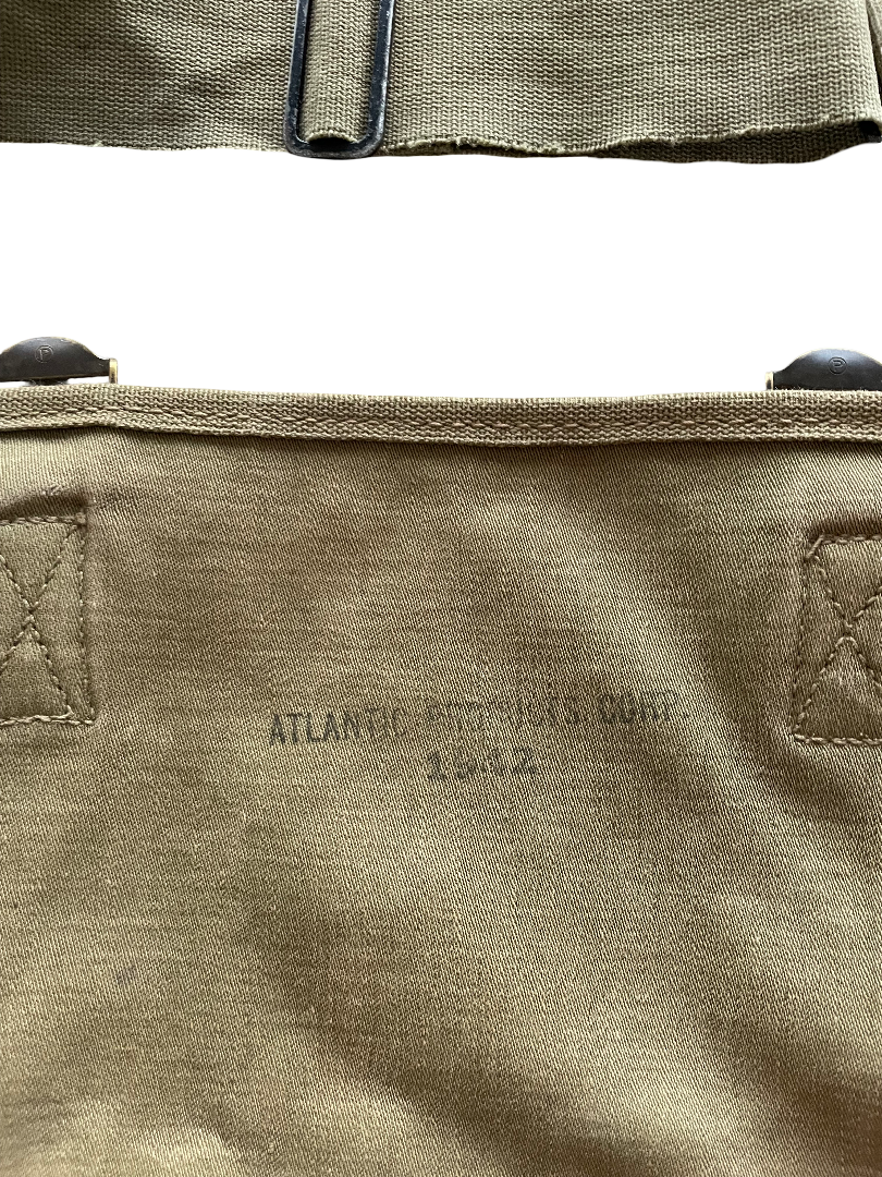 Rubberized US M1936 musette bag Atlantic Products Co 1942