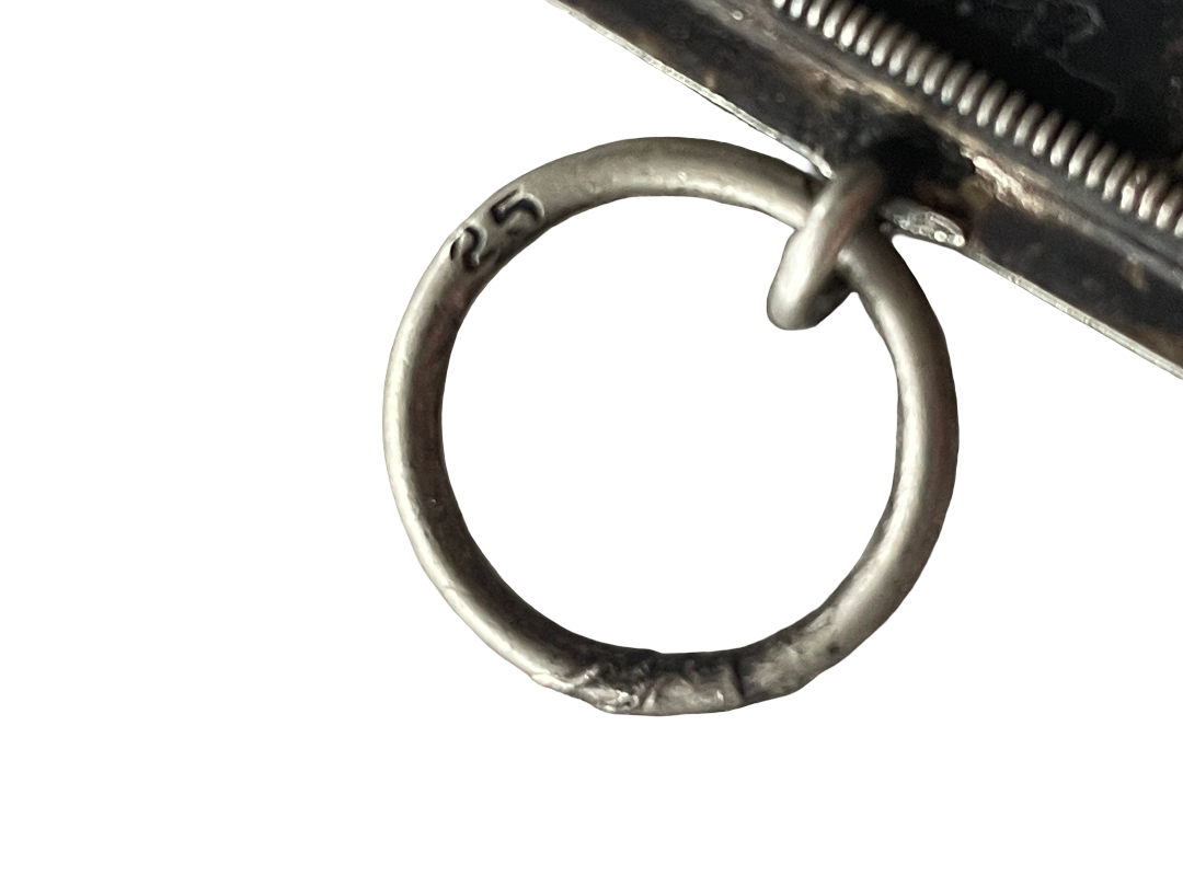 Iron cross gemerkt met nummer 25