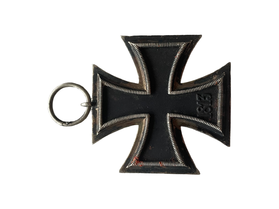 Iron cross gemerkt met nummer 25